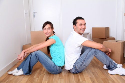 A local house removals crew preparing for a Hampton Hill relocation