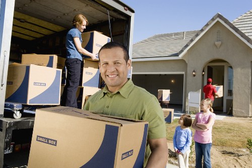 Flexible Hamptonhill man and van service for everyday moving needs